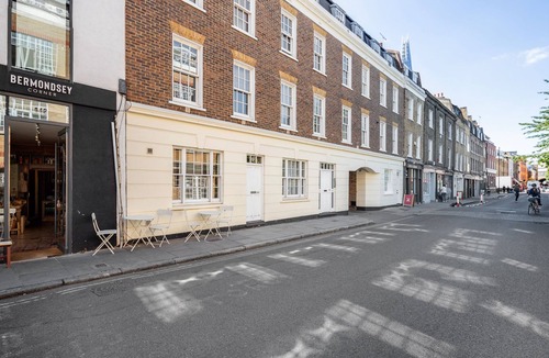 Elephant and Castle Apartment | Fantastic 2BR Apartment on Bermondsey St