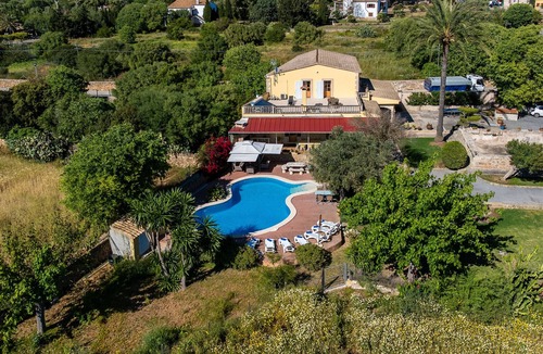 es Bacares Villa | Fantastic finca with a large pool and just a few steps from Alcúdia's old town