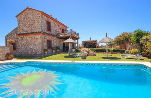 Conil de la Frontera Villa | Fantastic view, private pool, luxurious Villa with grill terrace, internet, 10 minutes from the beaches - Casa Raquel -
