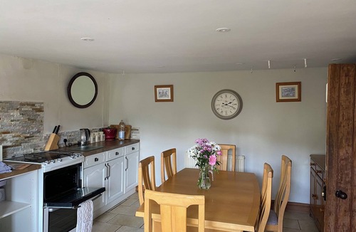 Sedbergh House | Farmhouse just outside village of dent with Beautiful view of Whernside