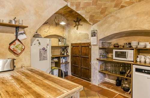 Vilademuls House | Farmhouse 'Mas Alba' with Mountain View, Private Pool and Wi-Fi