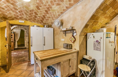 Vilademuls House | Farmhouse 'Mas Alba' with Mountain View, Private Pool and Wi-Fi