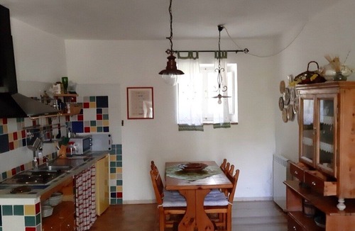 Mengara House | FARMHOUSE MONTESALCE-GREEN APARTMENT