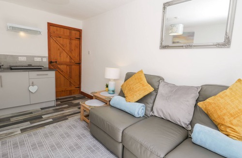 Storwood Cottage | Farrier's Lodge