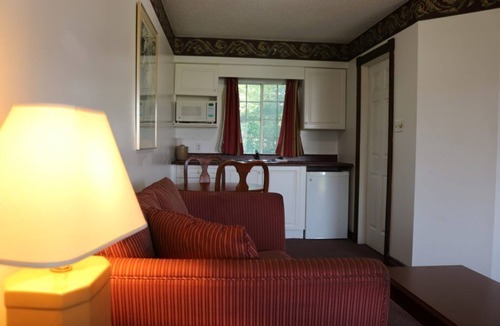 Fenelon Falls Hotel | Fenelon Inn