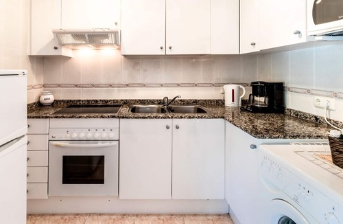 Llanca Apartment | Fener de Dalt 87 - apartment with wifi and pool