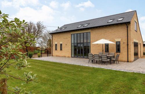 Ely House | Fenside Way