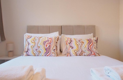 Ellemford Apartment | Fettes - Homely 2BD in Quiet Development