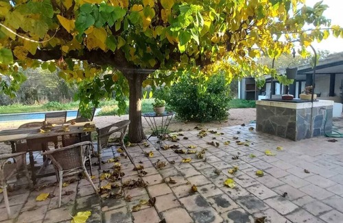 San Martin Sarroca Cottage | Field and Vine Shelter