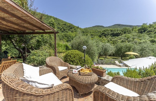 Vaiano Villa | Fienile di Fabio by Geco Vacation Rentals