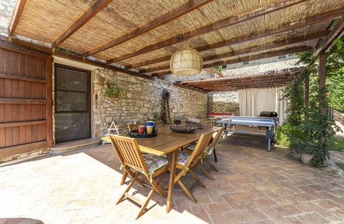 Vaiano Villa | Fienile di Fabio by Geco Vacation Rentals