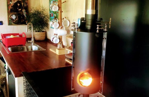 Woodbury House | Fiery Peak Cosy Retreat with Stargazing & Hot Tub