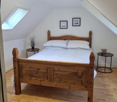 Wick Apartment | Fisherman Cottage by Langley Serviced Apartments Contractor-Friendly 2BR Stay Sleeps 4 Free WiFi Free Parking 20 Minutes to Banniskirk