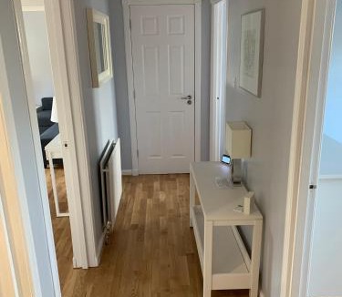 East Kilbride Apartment | Flat One, 212 Eaglesham Road, East Kilbride, Glasgow