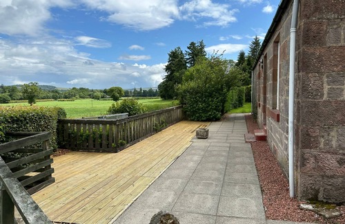 Arden Cottage | Foresters Cottage - an ideal getaway in the Scottish countryside by Loch Lomond