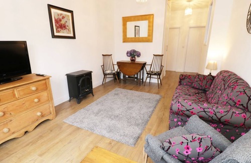 Thornton-Cleveleys House | Foxes Den, Thornton, Lancashire