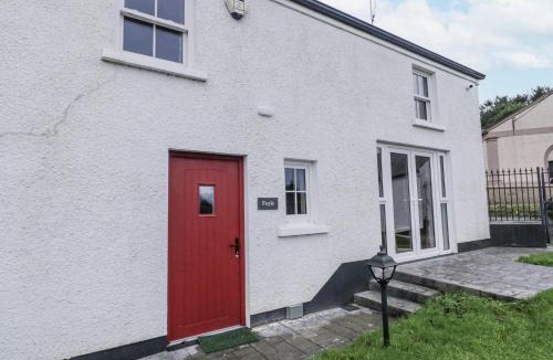 Strabane House | Foyle Cottage