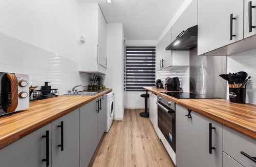 Goodmayes Apartment | FREE parking ALL- INCLUSIVE 1 BDR Flat FREE Netflix & WiFi