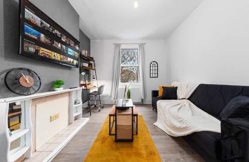 Goodmayes Apartment | FREE parking ALL- INCLUSIVE 1 BDR Flat FREE Netflix & WiFi