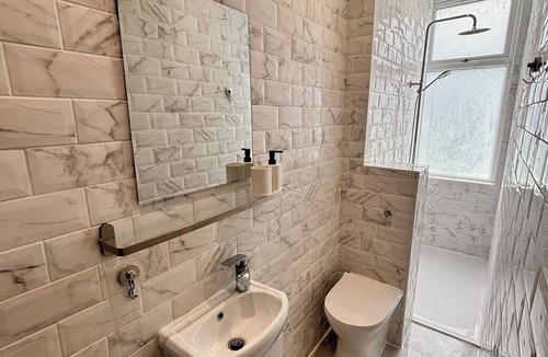 Glasgow Apartment | Fresh apartment in heart of Southside of Glasgow