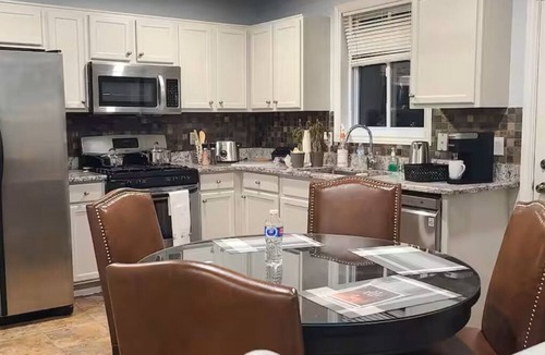 Windsor House | Full House 3 bedrooms 2 Washrooms