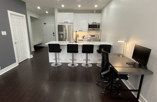 Downtown London Condo | Fully Furnished & Renovated Historic Condo in Downtown Core