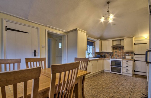 Hadleigh House | Gardeners Cottage by Group Retreats