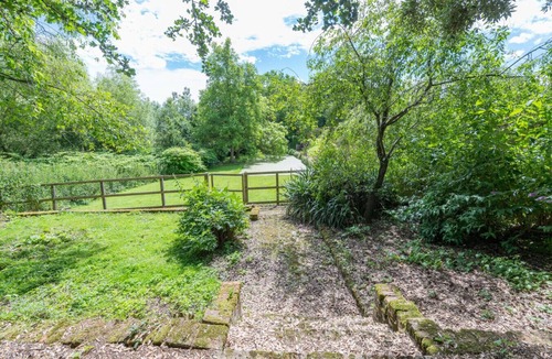 Hadleigh House | Gardeners Cottage by Group Retreats