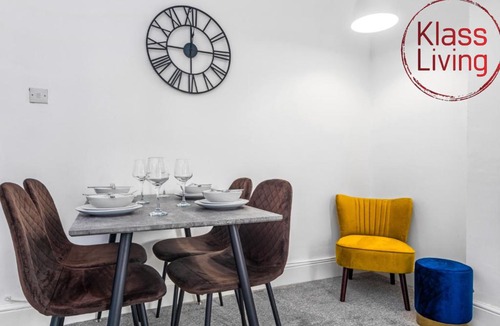Coatbridge Apartment | Garturk Apartment by Klass Living Coatbridge