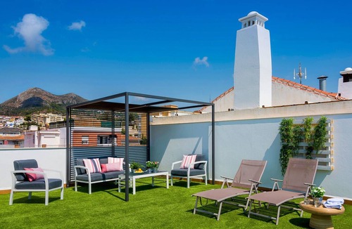 Malaga-Este Apartment | Genteel Home Casa Pedregalejo
