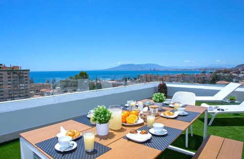 El Palo Apartment | Genteel Home Elcano Terrace