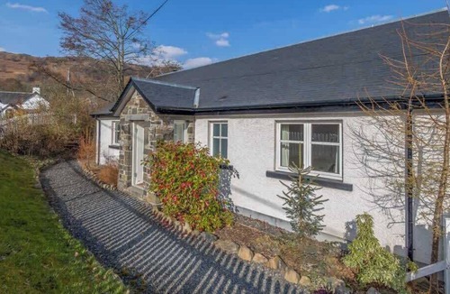 Killin Cottage | Ghillie's Cottage on the River Lochay