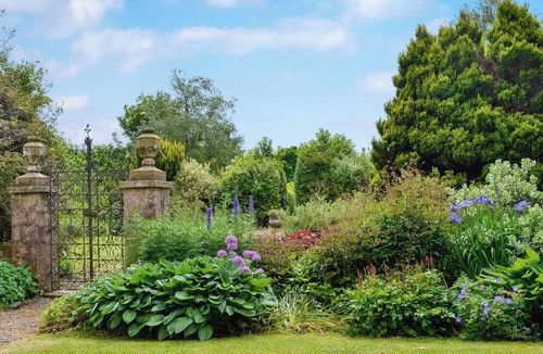 Sorn Cottage | Gilminscroft Gatehouse