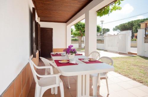 L'Escala Villa | Ginesta