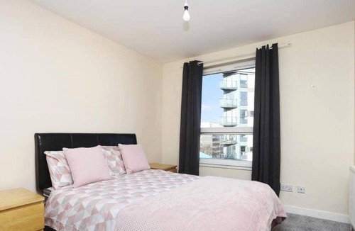 Glasgow Apartment | Glasgow's Modern 2 Double Bed, 2 Bathroom, City Centre Apartment.