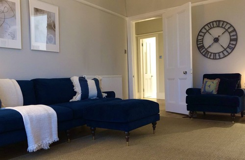 Partick Apartment | Glasgow West End Apartment COP26 Walking Distance