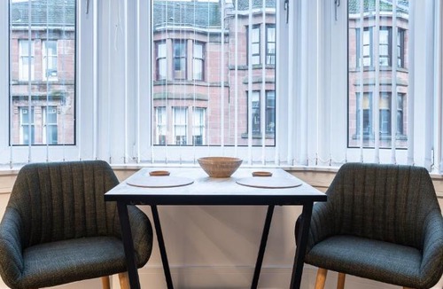 North West Apartment | Glasgow West End Apartment