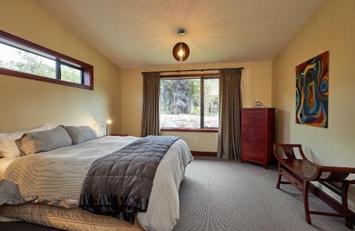 Oaro Ski Chalet | Glencree Luxury Chalets