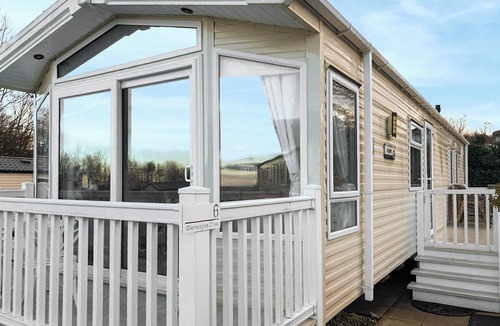 Ayr Cottage | Glencross Golf Village