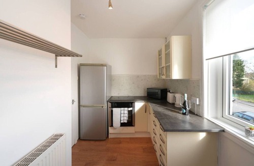 Dalry Apartment | Goldie Apartment in Dalry