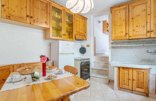 Savignone Apartment | Gorgeous apartment in Savignone with WiFi