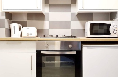 Finnieston Apartment | Gorgeous, Light & Airy Apartment in the Heart of the West End, Close to SEC and