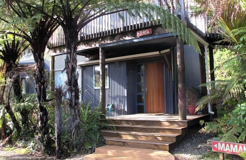 Punakaiki Cottage | Gorgeous Suite Rental for Weekend Getaways in a Punakaiki Accommodation on the South Island