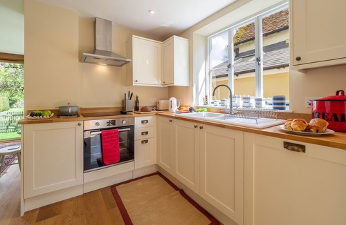Clare Apartment | Gothic House Cottage, Clare