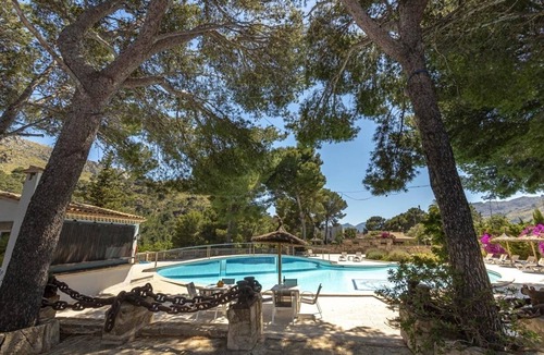 Cala San Vicente Villa | Gran Voramar Cala, 200 m2 pool and 6 bedrooms in Cala Sant Vicenç