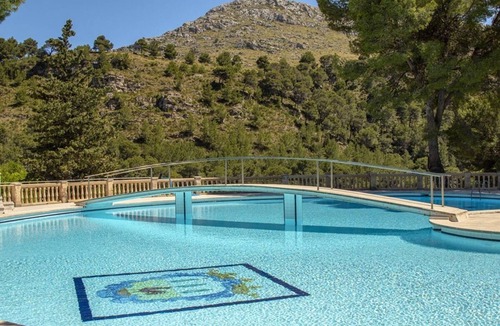 Cala San Vicente Villa | Gran Voramar Cala, 200 m2 pool and 6 bedrooms in Cala Sant Vicenç