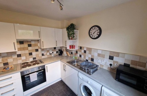 Central Aberdeen Apartment | Granite Getaways - Large Flat with Free Parking