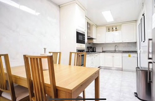 El Clot Condo | Great apartment for 8 to 15 'of Sagrada Familia