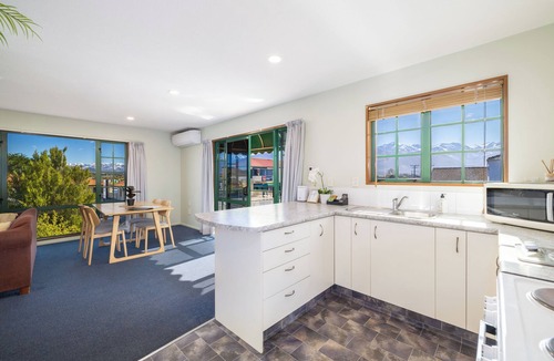 Kaikoura Apartment | Great Location | Affordable | 3 Bedroom Apartment - KK61112