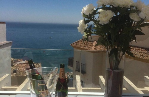 La Capellania House | Great Townhouse 400m from the Beach with Sea View, Wi-Fi and Air Conditioning